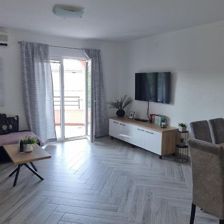 קרוואביצה Apartments Ledic מראה חיצוני תמונה