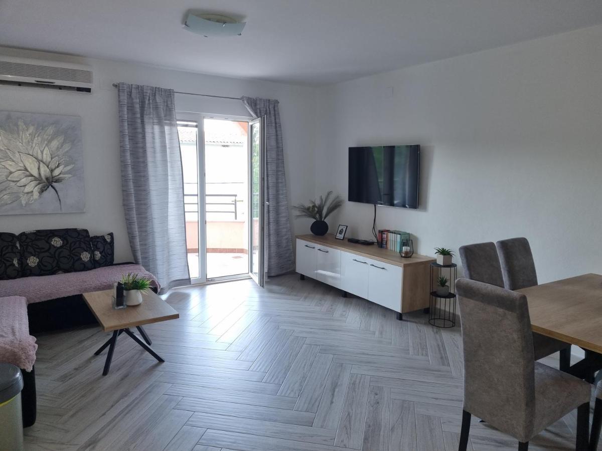 קרוואביצה Apartments Ledic מראה חיצוני תמונה