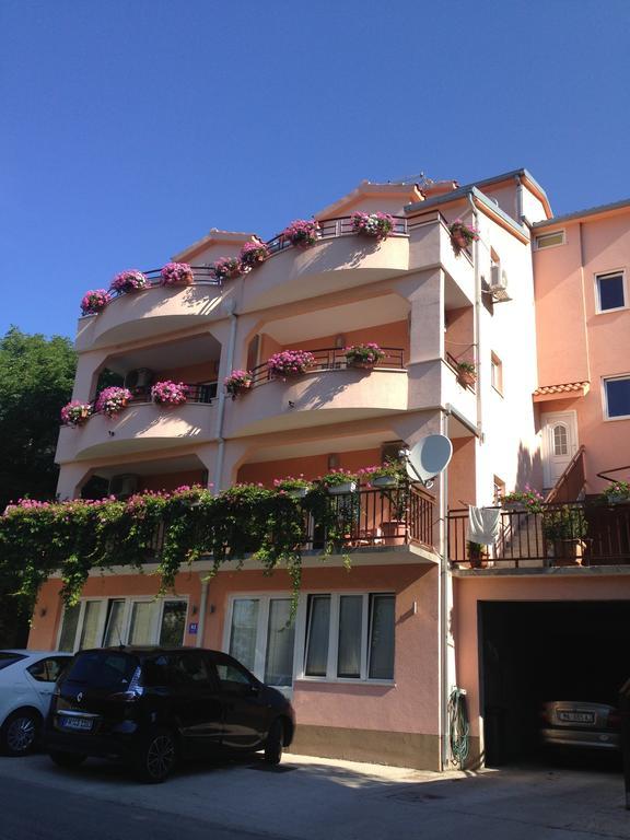 קרוואביצה Apartments Ledic מראה חיצוני תמונה